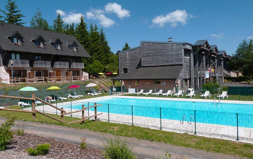 Appartement Dans Residence Bois De La Reine, Besse Et Saint Anastaise Zewnętrze zdjęcie